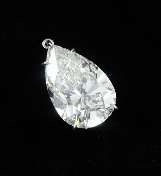 A Harry Winston platinum and diamond necklace with 17.91 carat diamond drop